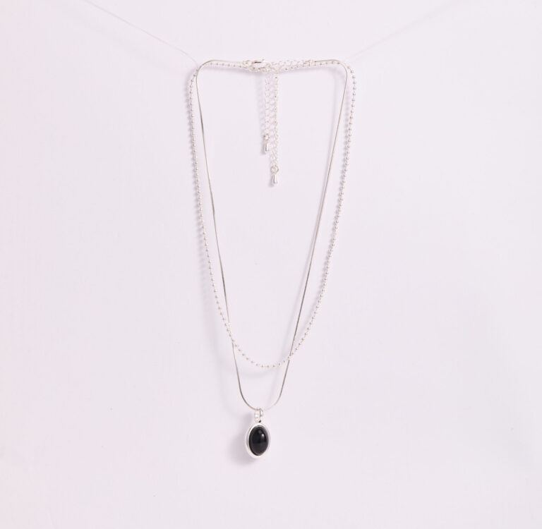 Collar Doble Cadena Plata con Dije Ovalado