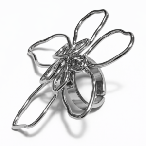 Anillo Plateado Regulable Flor Lineal Escultural