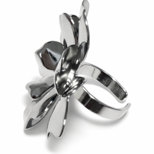 Anillo Plateado Regulable Flor Orgánica Pulida