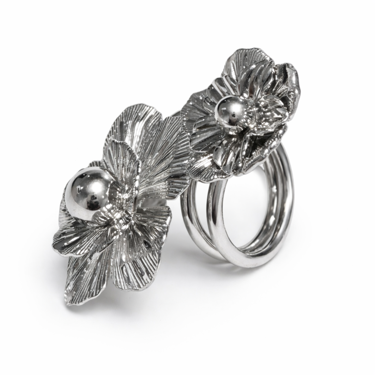 Anillo Plateado Regulable Doble Flor Texturizada